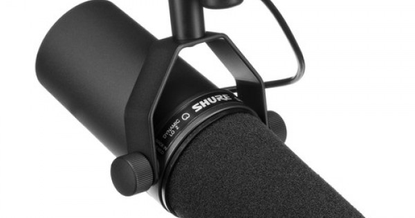 Shure SM7B Cardioid Dynamic Vocal Microphone